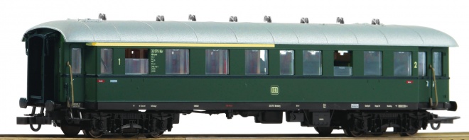 Passenger car 1st/2nd class<br /><a href='images/pictures/Roco/Roco-74441.jpg' target='_blank'>Full size image</a>